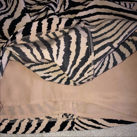 NWT! High waisted skirt - Picture 5 of 8